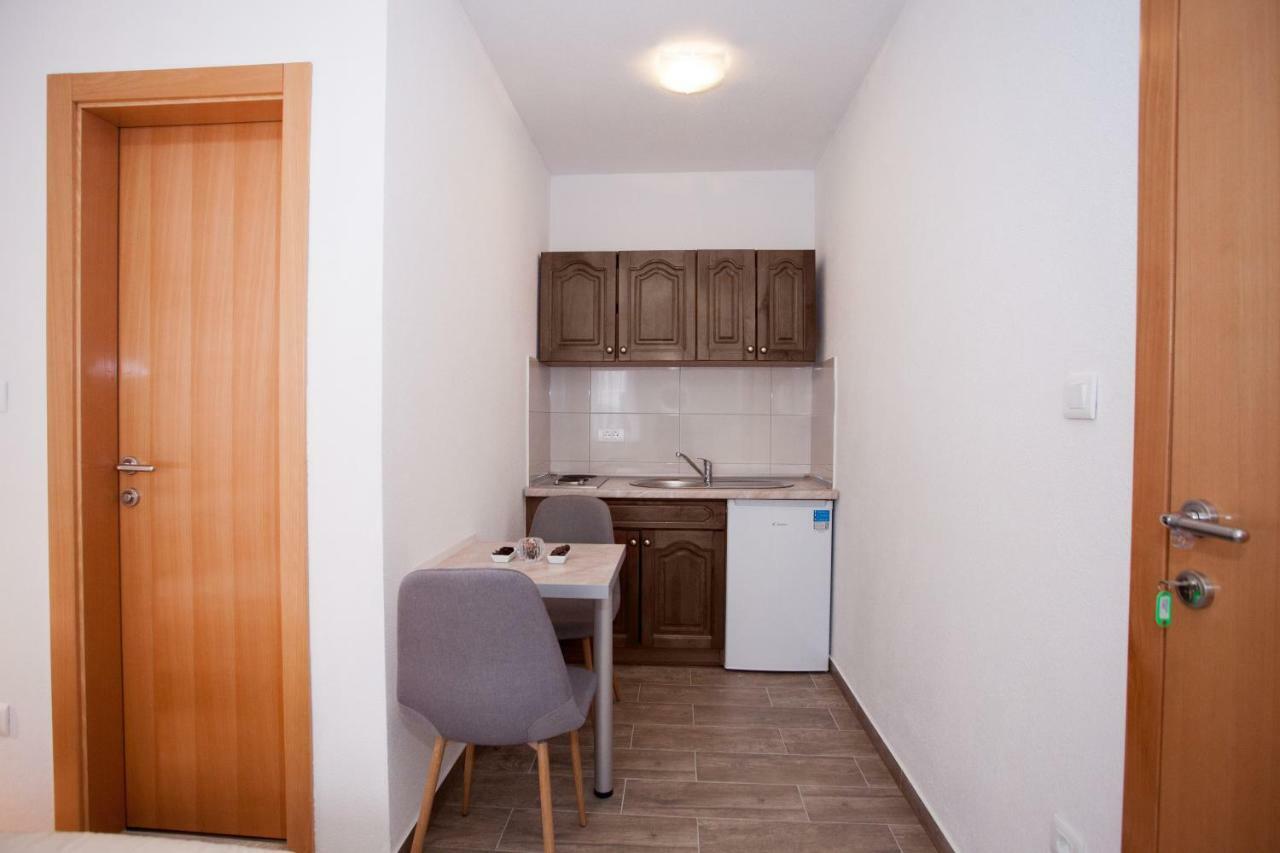Apartments Mia Baska Voda Exterior photo