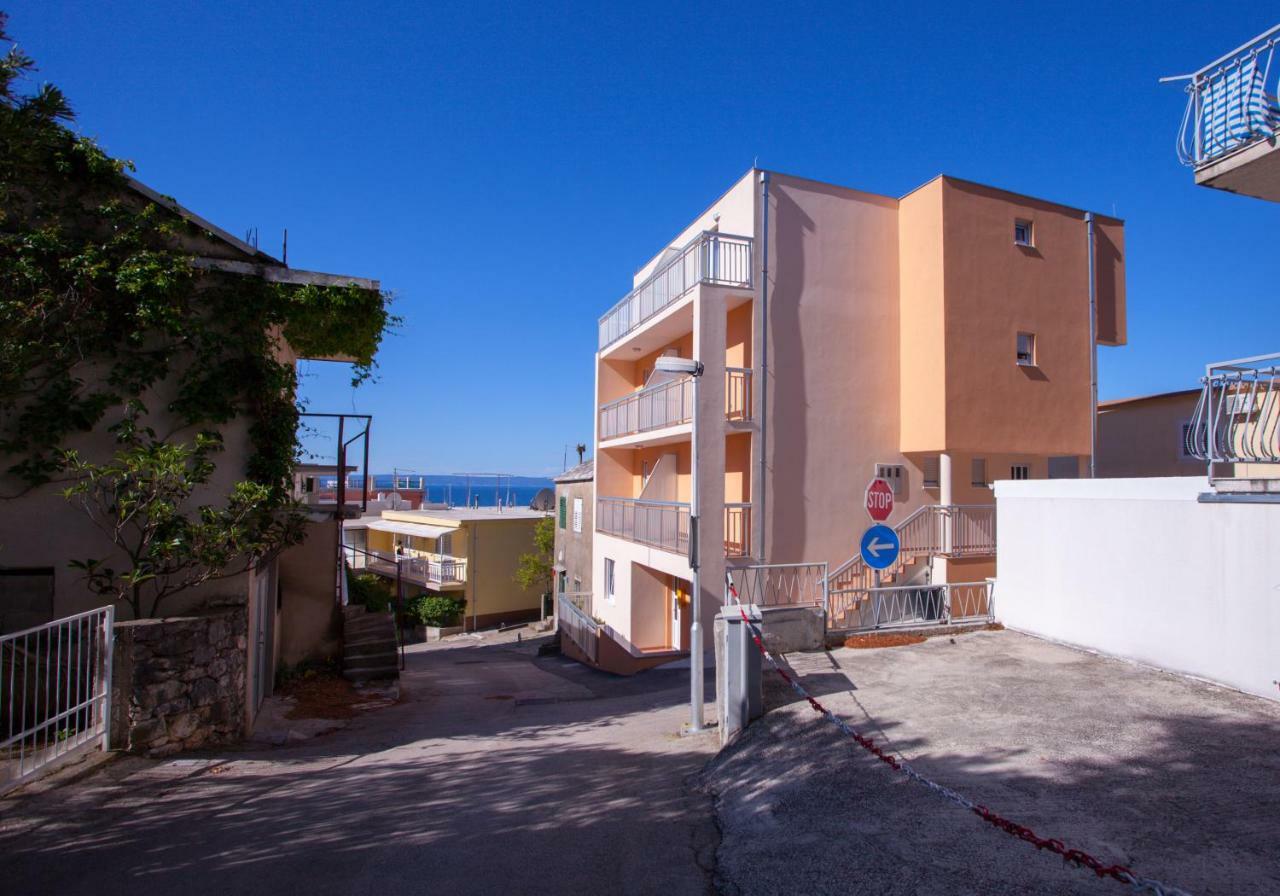 Apartments Mia Baska Voda Exterior photo