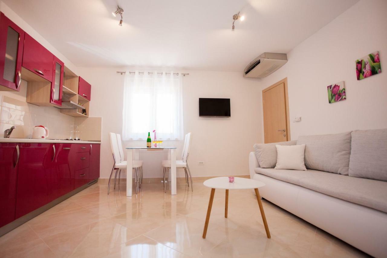 Apartments Mia Baska Voda Exterior photo